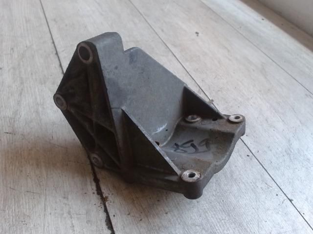 bontott MAZDA 2 Szervó Tartó Bak (Magában)