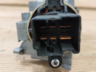 bontott MAZDA 2 Gyújtáskapcsoló Házzal