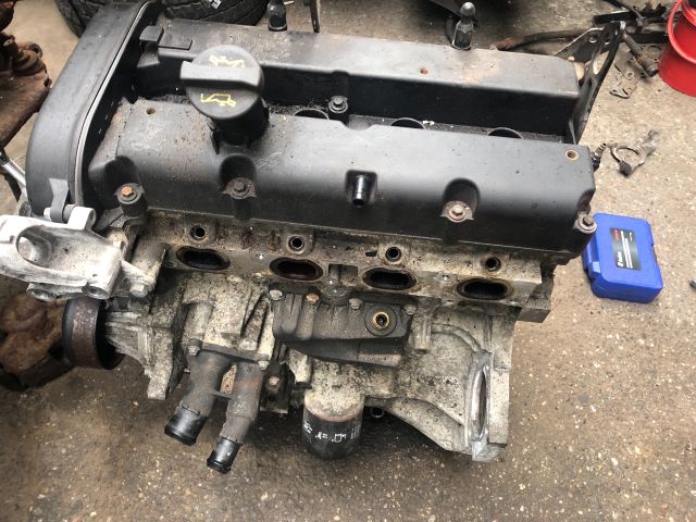 bontott MAZDA 2 Motor (Fűzött blokk hengerfejjel)