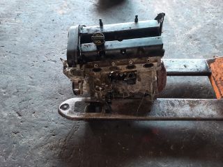 bontott MAZDA 2 Motor (Fűzött blokk hengerfejjel)