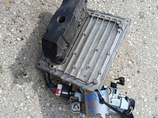 bontott MAZDA 2 Motorvezérlő