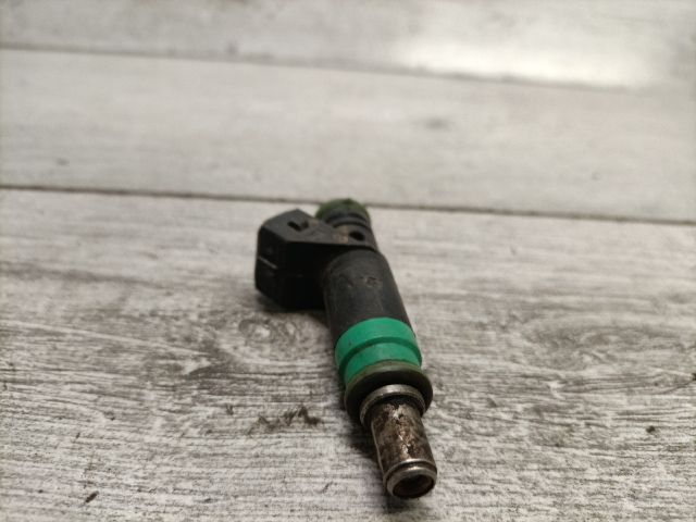 bontott MAZDA 2 Porlasztó (1 db)