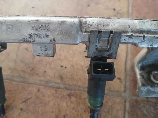 bontott MAZDA 2 Porlasztó Sor / Híd