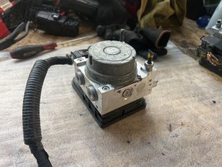 bontott MAZDA 2 ABS Kocka