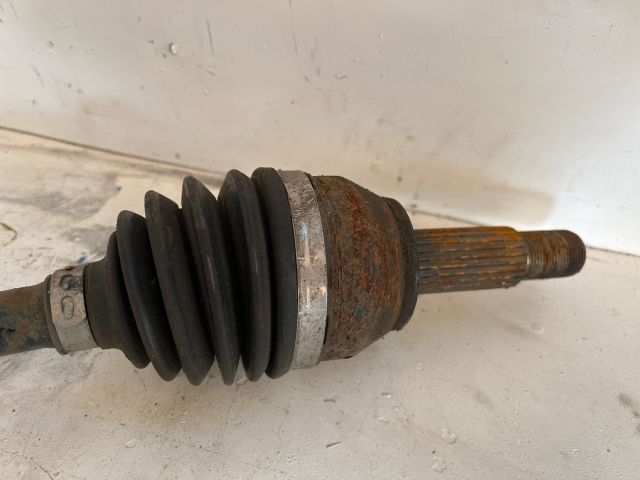 bontott MAZDA 2 Bal Féltengely