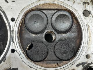 bontott MAZDA 2 Hengerfej