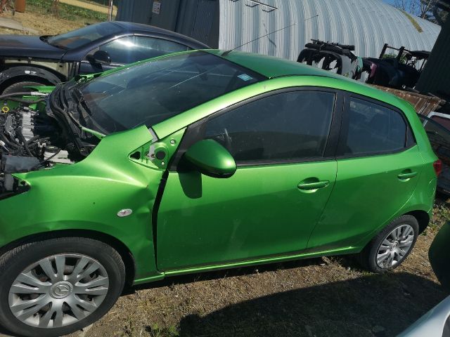 bontott MAZDA 2 Motor (Fűzött blokk hengerfejjel)