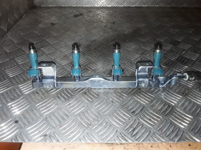 bontott MAZDA 2 Porlasztó (1 db)