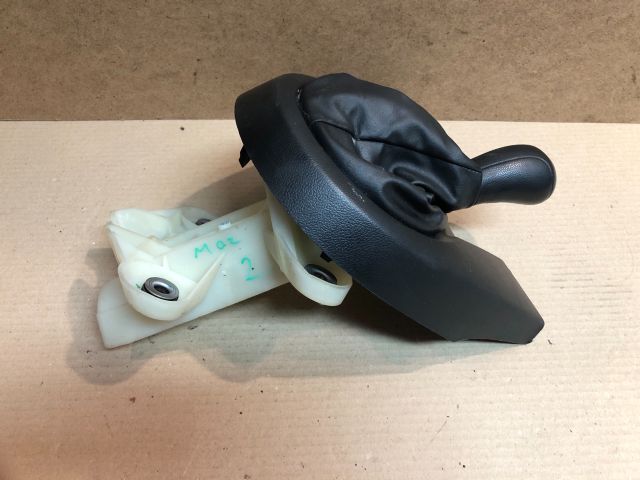 bontott MAZDA 2 Váltó Kulissza