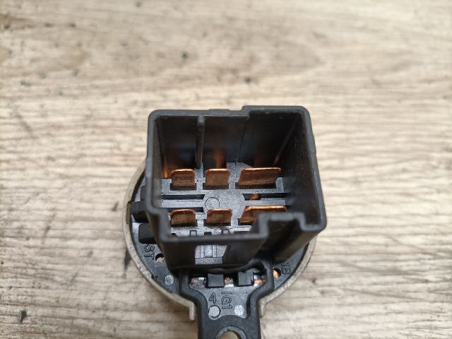 bontott MAZDA 2 Gyújtáskapcsoló