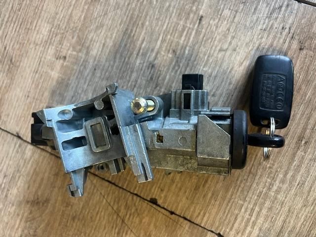 bontott MAZDA 2 Gyújtáskapcsoló