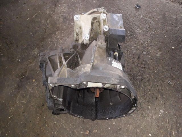 bontott MAZDA 2 Váltó (Mechanikus)