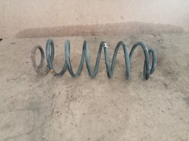 bontott MAZDA 2 Hátsó Rugó