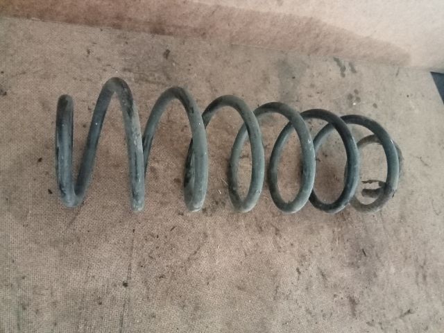 bontott MAZDA 2 Hátsó Rugó