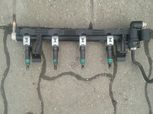 bontott MAZDA 2 Porlasztó (1 db)