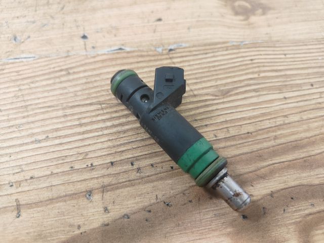 bontott MAZDA 2 Porlasztó (1 db)