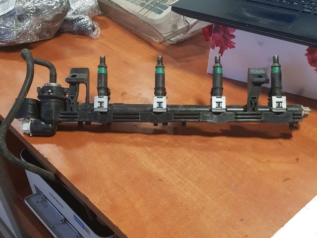 bontott MAZDA 2 Porlasztó (1 db)