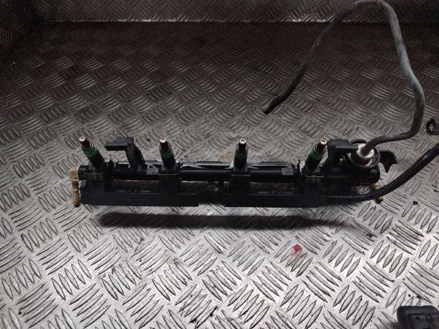 bontott MAZDA 2 Porlasztó (1 db)