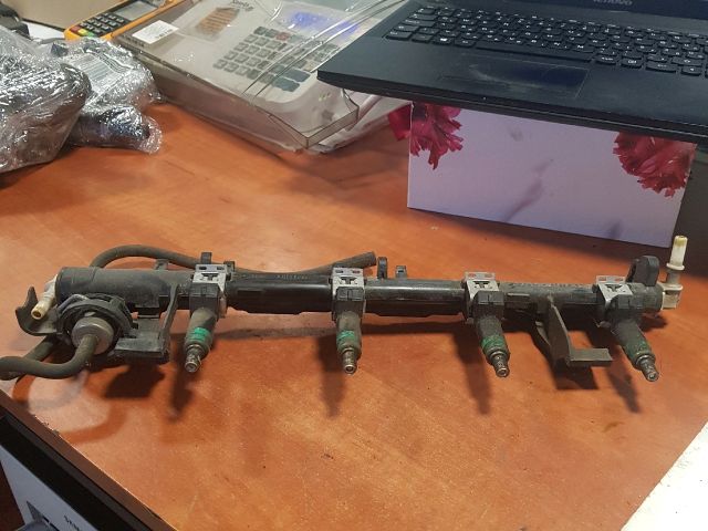 bontott MAZDA 2 Porlasztó (1 db)