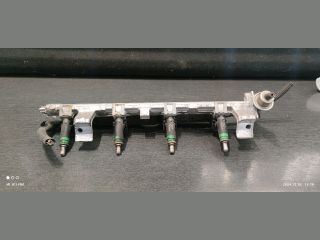 bontott MAZDA 2 Porlasztó Sor / Híd