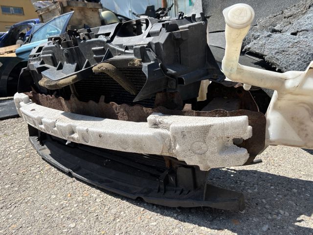 bontott MAZDA 2 Komplett Homlokfal (Részeivel)