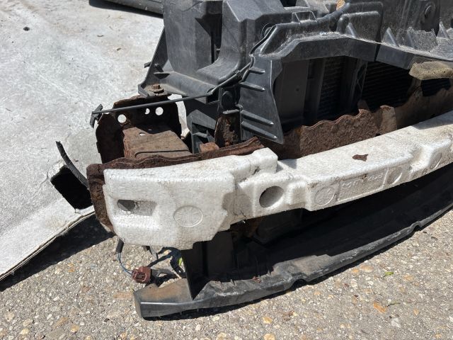 bontott MAZDA 2 Komplett Homlokfal (Részeivel)