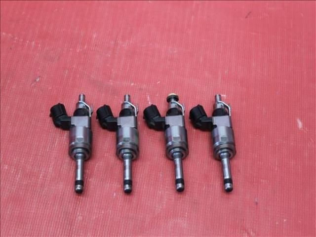 bontott MAZDA 2 Porlasztó (1 db)