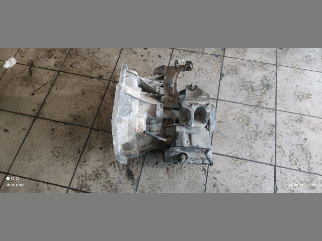 bontott MAZDA 2 Váltó (Mechanikus)