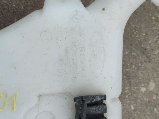 bontott MAZDA 2 Ablakmosó Tartály