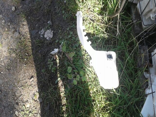 bontott MAZDA 2 Ablakmosó Tartály