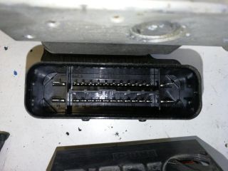 bontott MAZDA 2 ABS Kocka