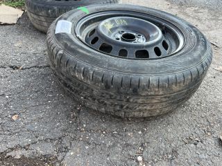 bontott MAZDA 2 Acélfelni Gumival (1 db)