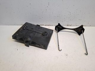 bontott MAZDA 2 Akkumulátor Tartó