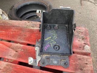 bontott MAZDA 2 Akkumulátor Tartó