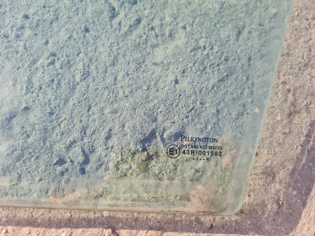 bontott MAZDA 2 Bal első Ablak