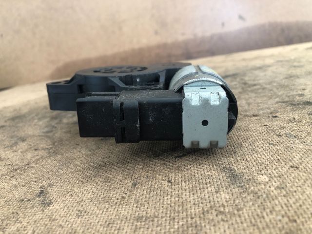 bontott MAZDA 2 Bal első Ablakemelő Motor