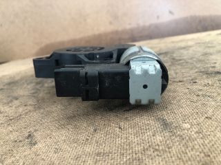 bontott MAZDA 2 Bal első Ablakemelő Motor