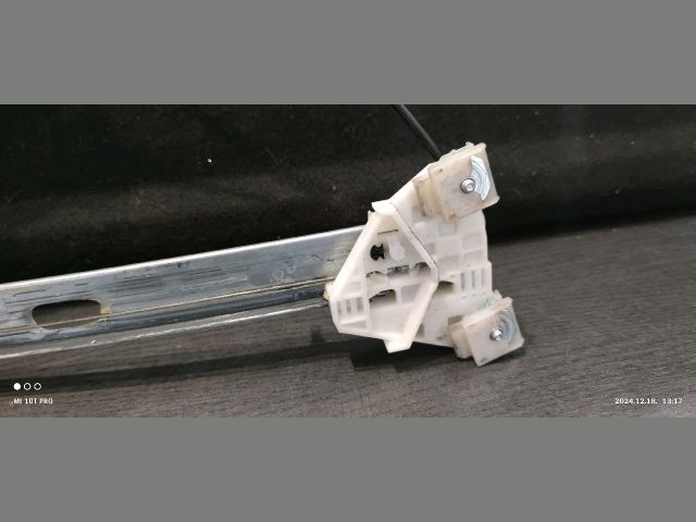 bontott MAZDA 2 Bal első Ablakemelő Szerkezet (Elektromos)