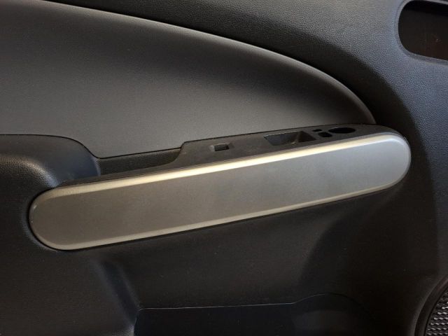 bontott MAZDA 2 Bal első Ajtó Kárpit