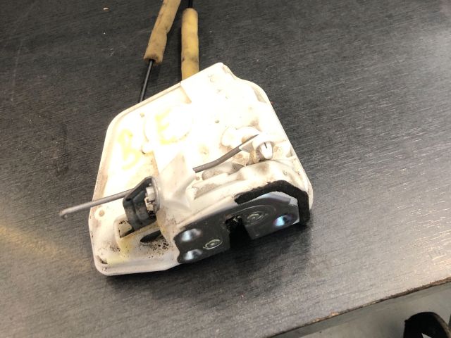 bontott MAZDA 2 Bal első Ajtózár