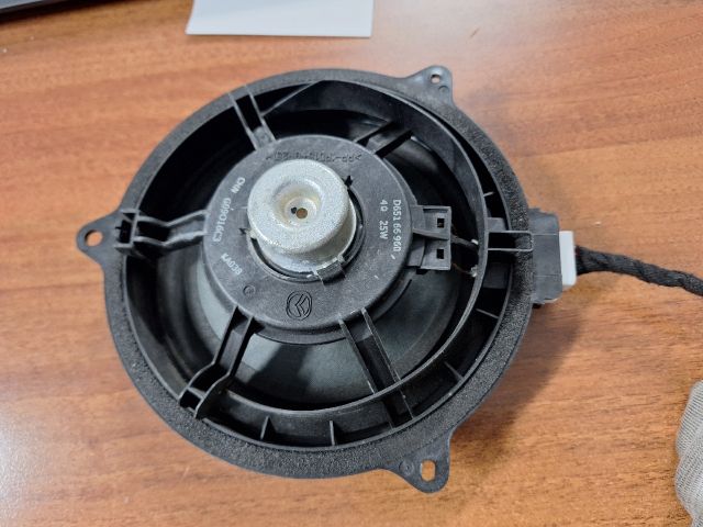 bontott MAZDA 2 Bal első Hangszóró