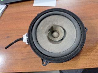 bontott MAZDA 2 Bal első Hangszóró