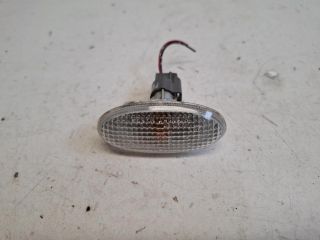 bontott MAZDA 2 Bal első Irányjelző