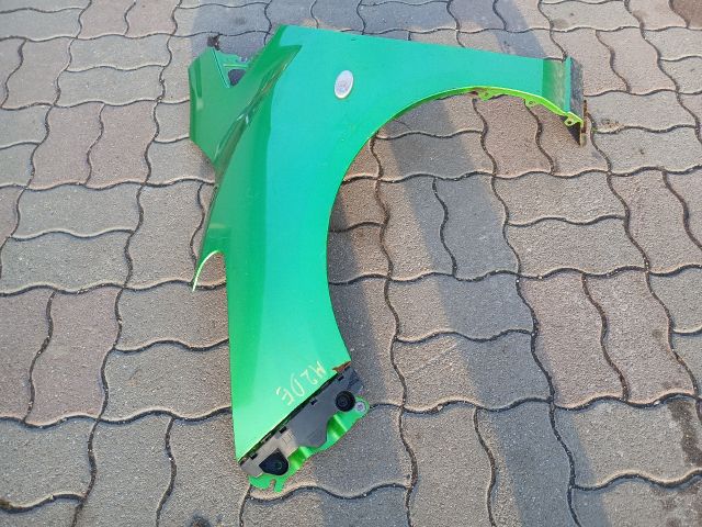 bontott MAZDA 2 Bal első Sárvédő