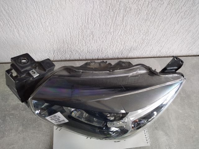 bontott MAZDA 2 Bal Fényszóró