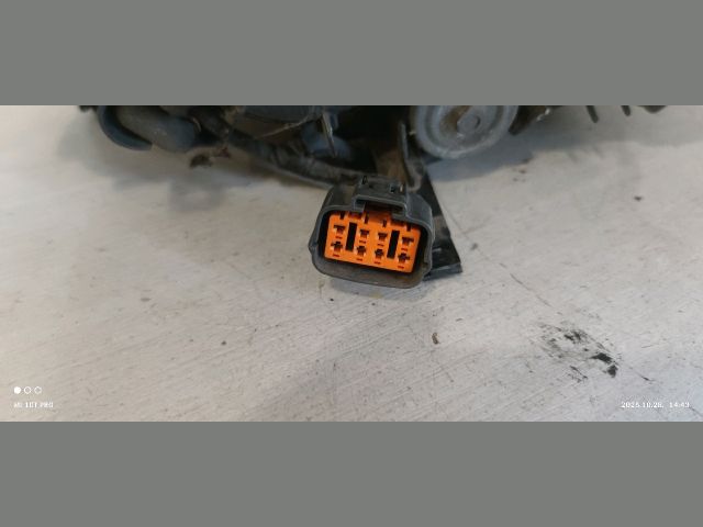 bontott MAZDA 2 Bal Fényszóró