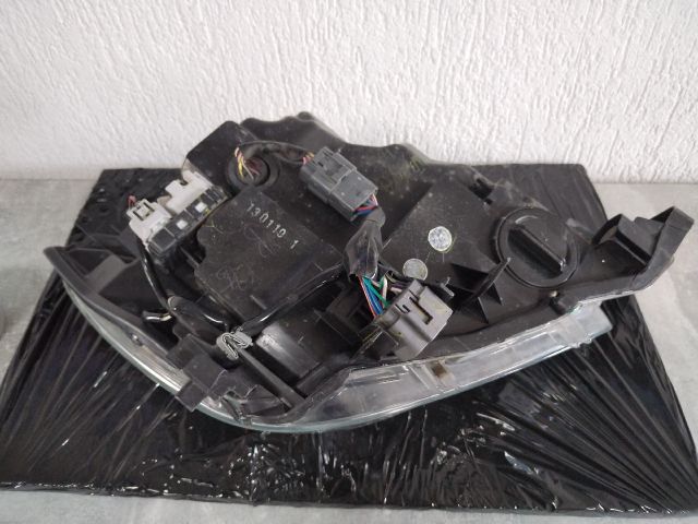 bontott MAZDA 2 Bal Fényszóró