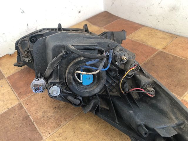 bontott MAZDA 2 Bal Fényszóró