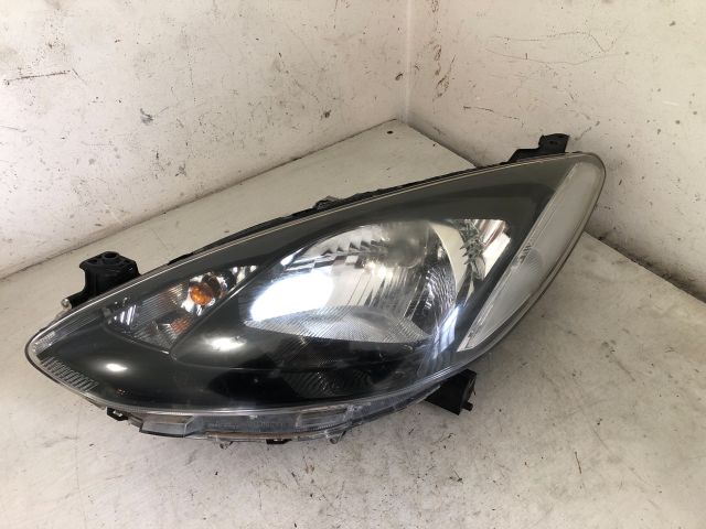 bontott MAZDA 2 Bal Fényszóró