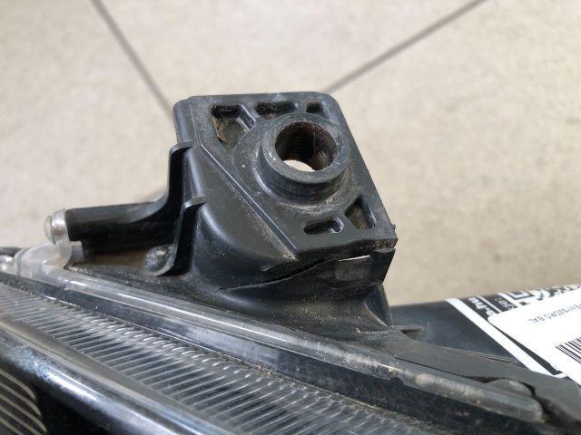 bontott MAZDA 2 Bal Fényszóró